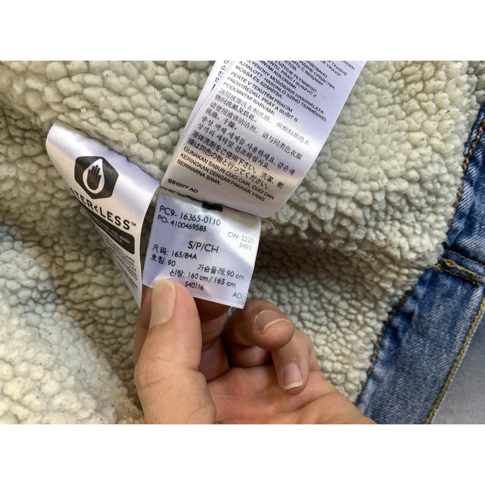 Levi's Denim Trucker Jacket Blue x White Sherpa Fleece Lined Men's Small - Picture 4 of 9
